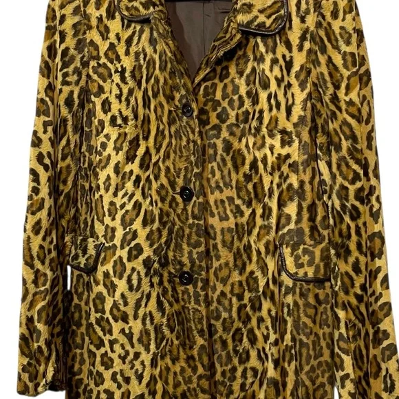 Leopard Print Women's Faux Fur Coat - Picture 7 of 8